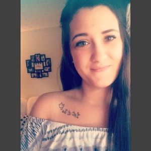 Meet your Posher, Delaney